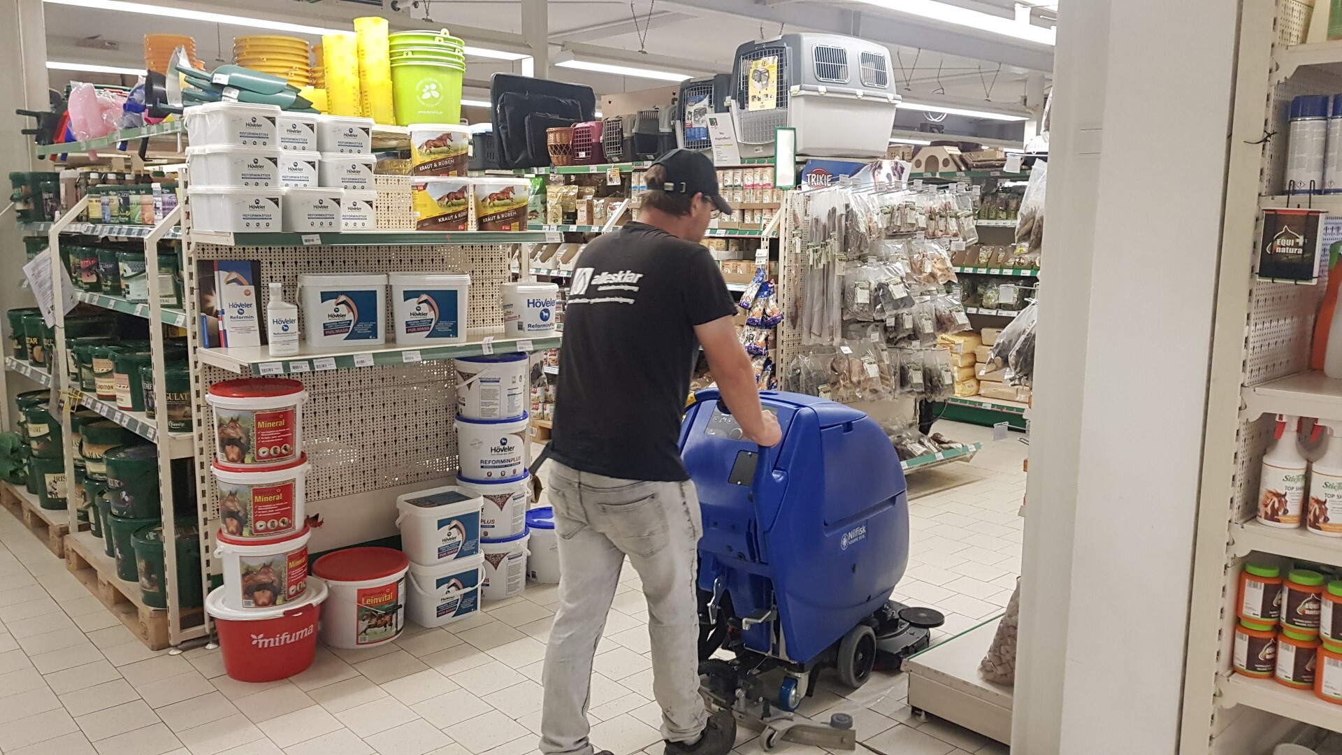 allesklar Gebaeudereinigung - Bueroreinigung Unterhaltsreinigung Weiterstadt