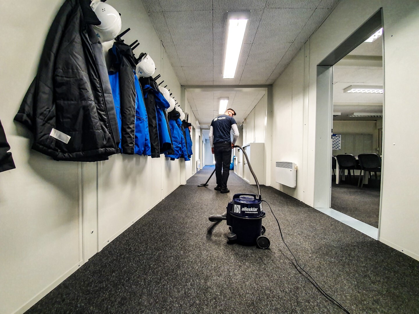 allesklar Gebaeudereinigung Containerreinigung Baucontainerreinigung Heppenheim