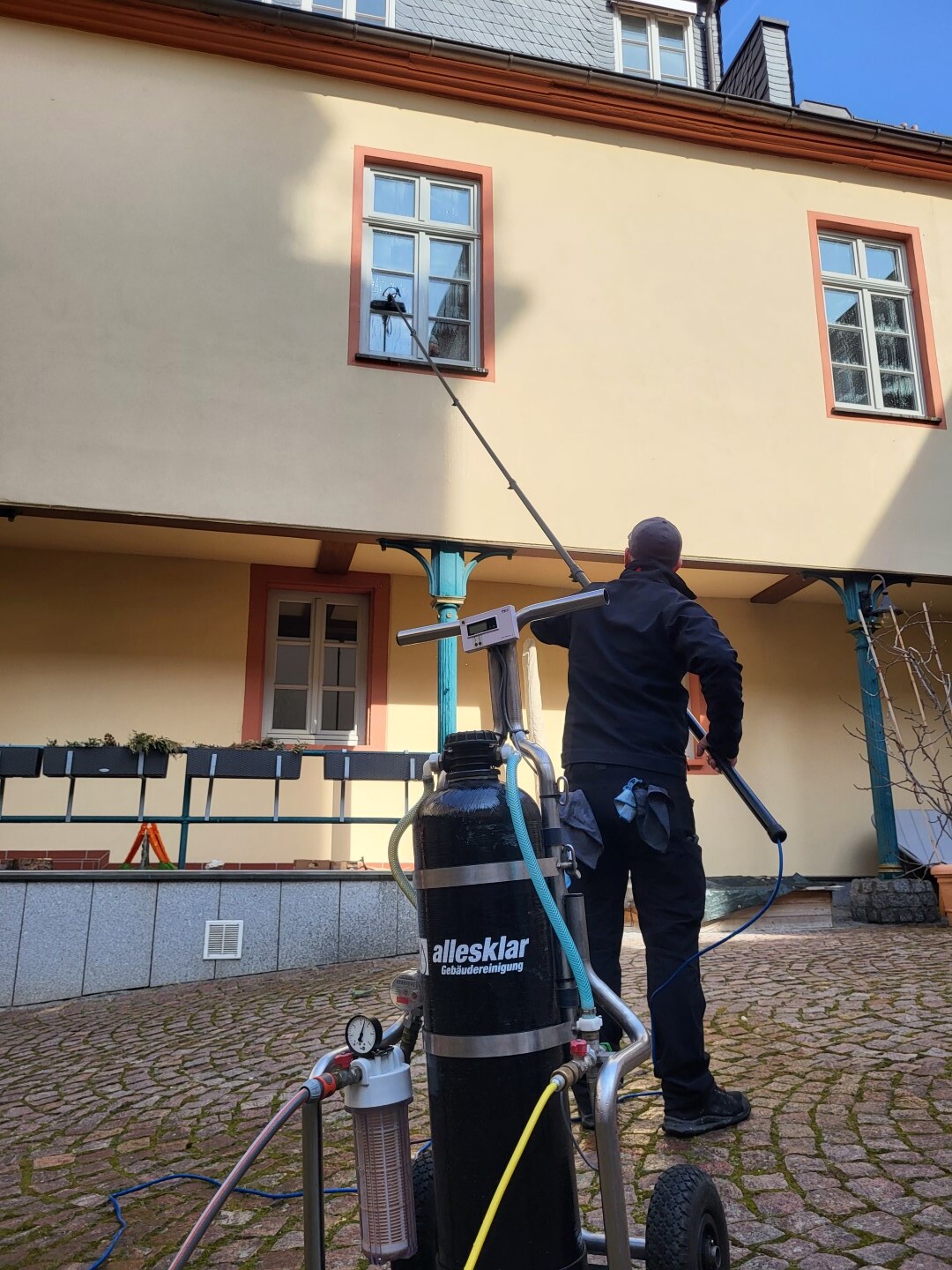 allesklar Gebaeudereinigung Fensterreinigung Fensterrahmenreinigung Gernsheim