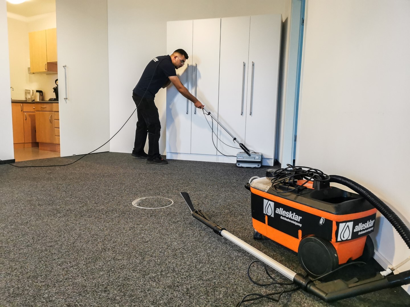 allesklar Gebaeudereinigung Teppichreinigung Teppichbodenreinigung Lorsch