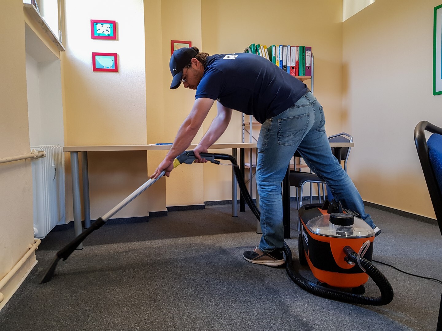 allesklar Gebaeudereinigung Teppichreinigung Teppichbodenreinigung Darmstadt