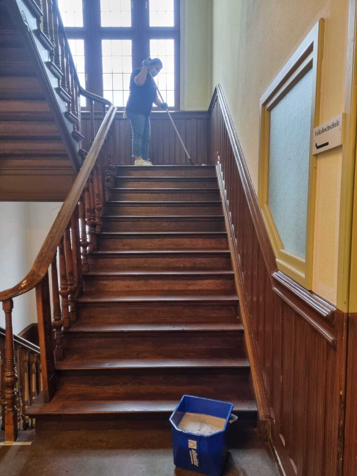 allesklar Gebaeudereinigung Treppenhausreinigung Flurreinigung Darmstadt