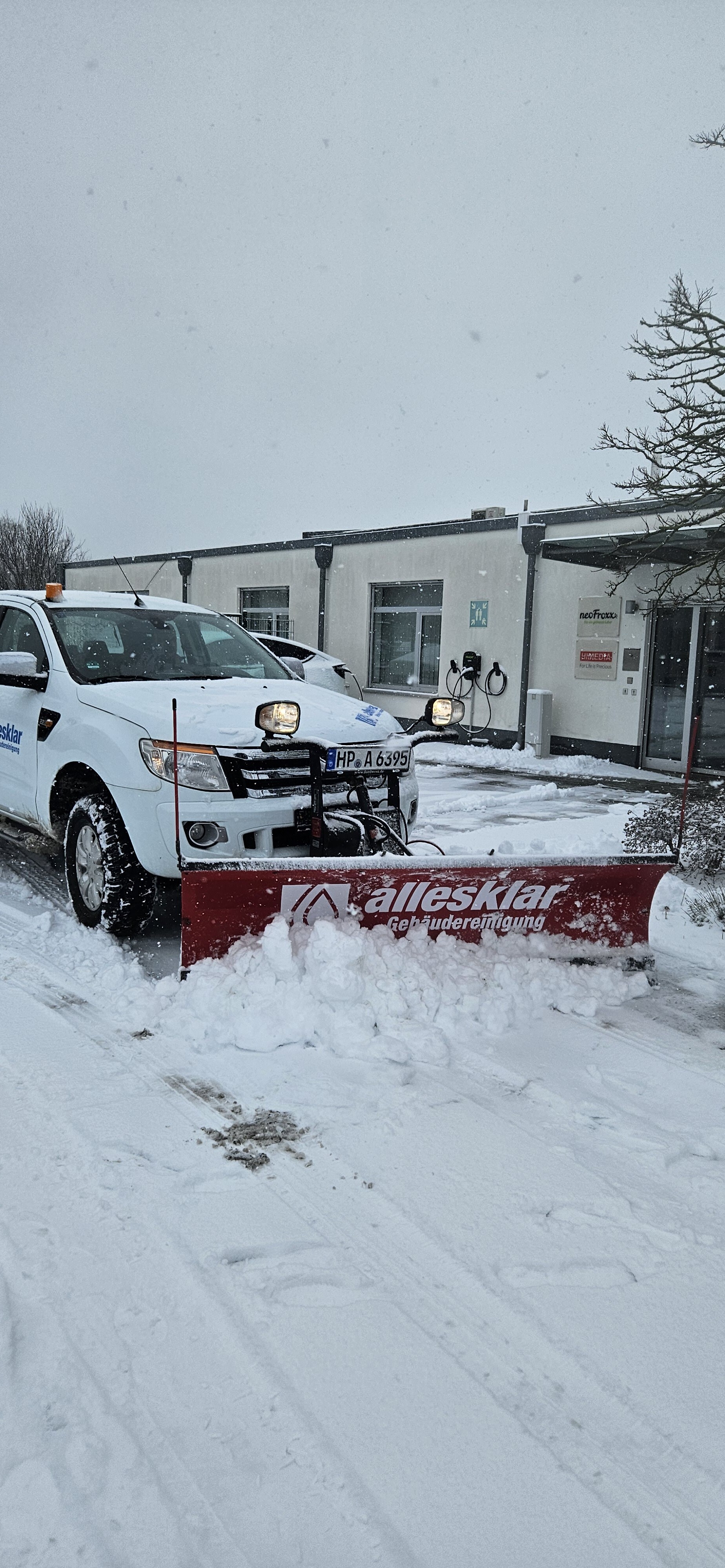 allesklar Gebaeudereinigung Winterdienst und Schneeräumung Odenwald